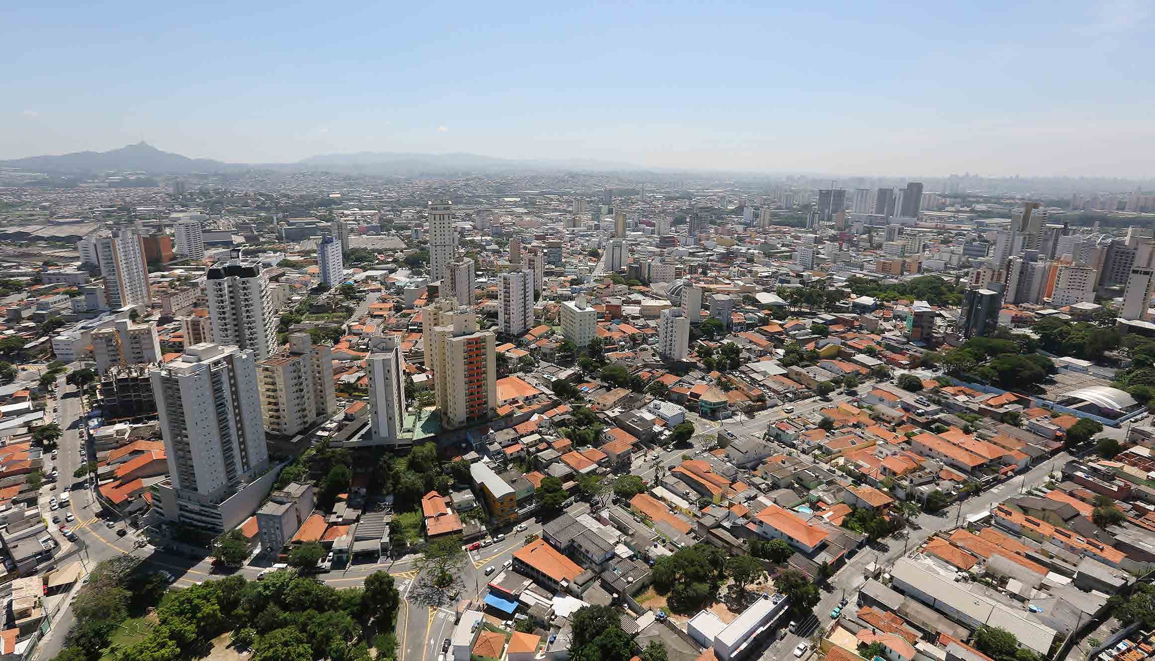 Vista aérea do entorno em Osasco — DeMAIS Bela Vista Residencial Clube
